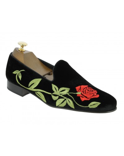 Moccasin embroidered slippers sleepers Center 51 Rose black velvet