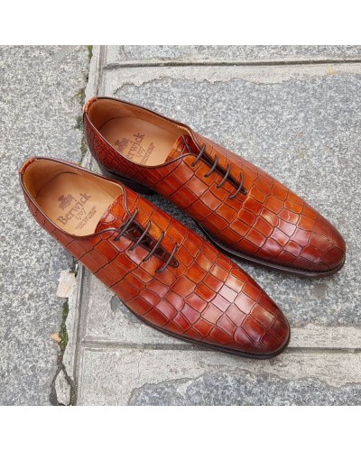 Oxford shoe Berwick 3407 brown leather crocodile print finish