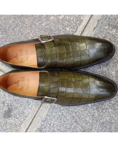 Chaussure à boucle Berwick 3520 cuir façon crocodile vert