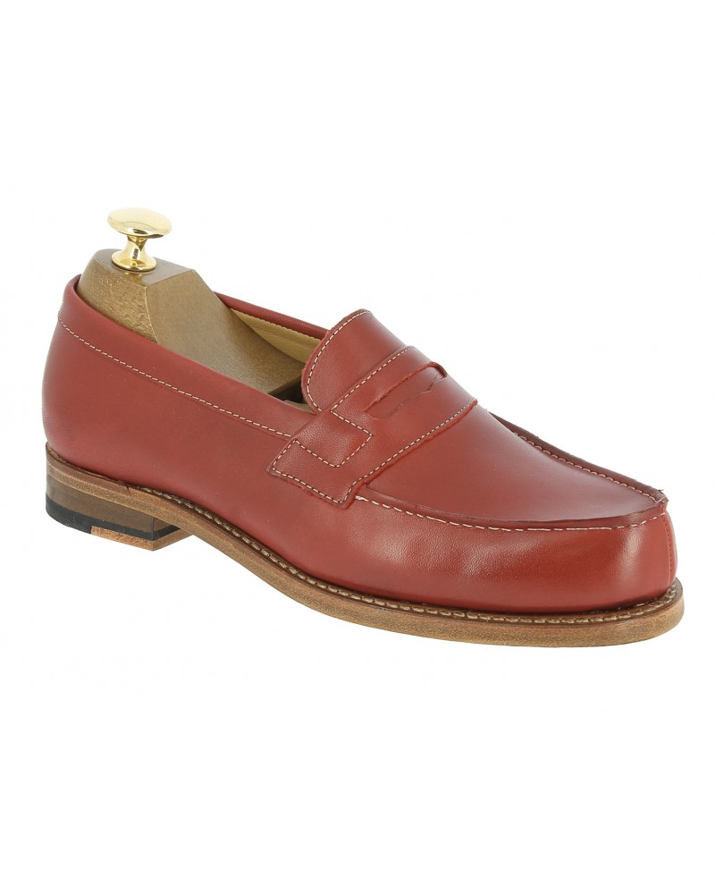 Moccasin Woman Center 51 0622 Wendy red leather