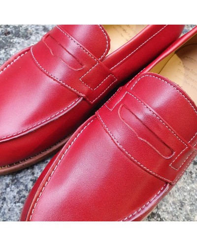 Moccasin Woman Center 51 0622 Wendy red leather