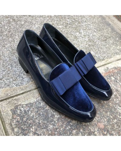 Moccasin bow knot slippers sleepers Center 51 Xmas navy blue varnished leather navy blue velvet and navy blue bow knot