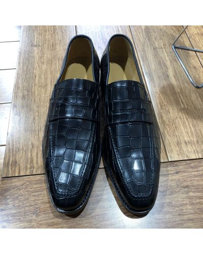Moccasin Center 51 13854 black leather crocodile print finish