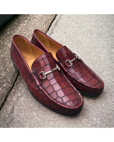 Moccasin shoe Berwick 5285 burgundy leather crocodile print finish