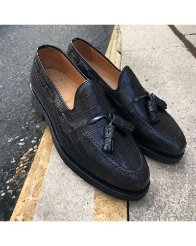 Moccasin with Pompons John Mendson 14305 black leather croco print finish