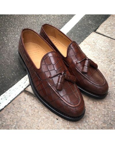 Moccasin with Pompons Center 51 14305 brown leather crocodile print finish