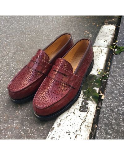 Mocassin John Mendson 14407 cuir façon croco bordeaux