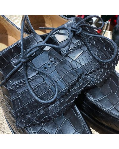 Derby shoe John Mendson 8172 Bob black leather croco print finish with tassels
