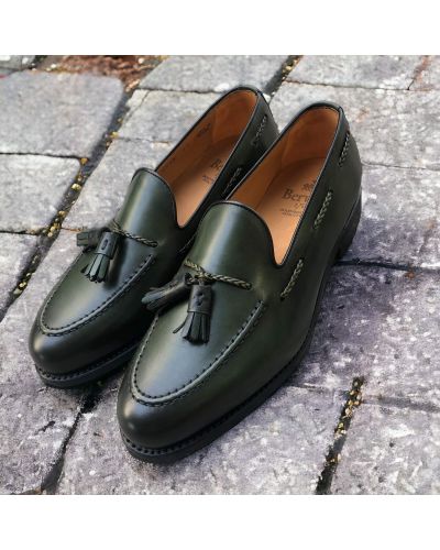 Moccasin with pompons Berwick 4340 green leather