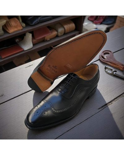 Oxford shoe Berwick 2711 black leather