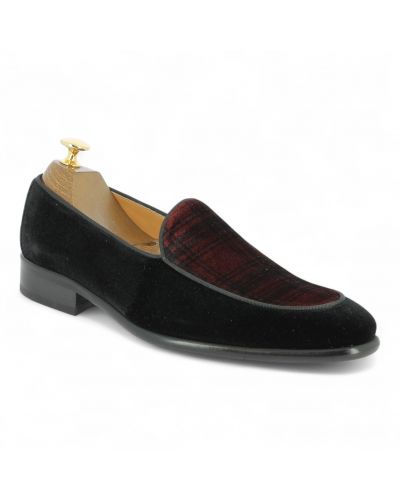 Moccasin Slippers Tartan pattern Center 51 Bordon black and burgundy velvet