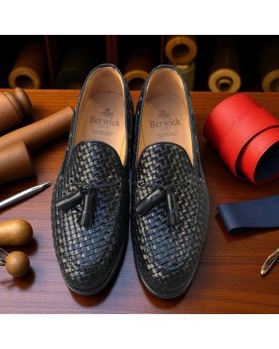 Mocassin à pompons Berwick 4340 cuir tressé noir