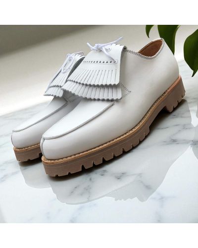 Derby John Mendson 14964 cuir blanc avec frange
