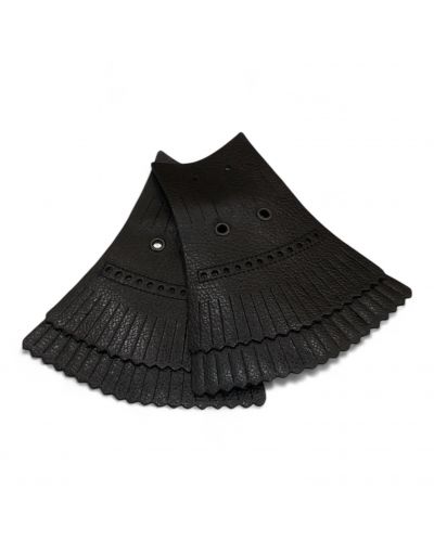 Mexican fringe in black grained leather