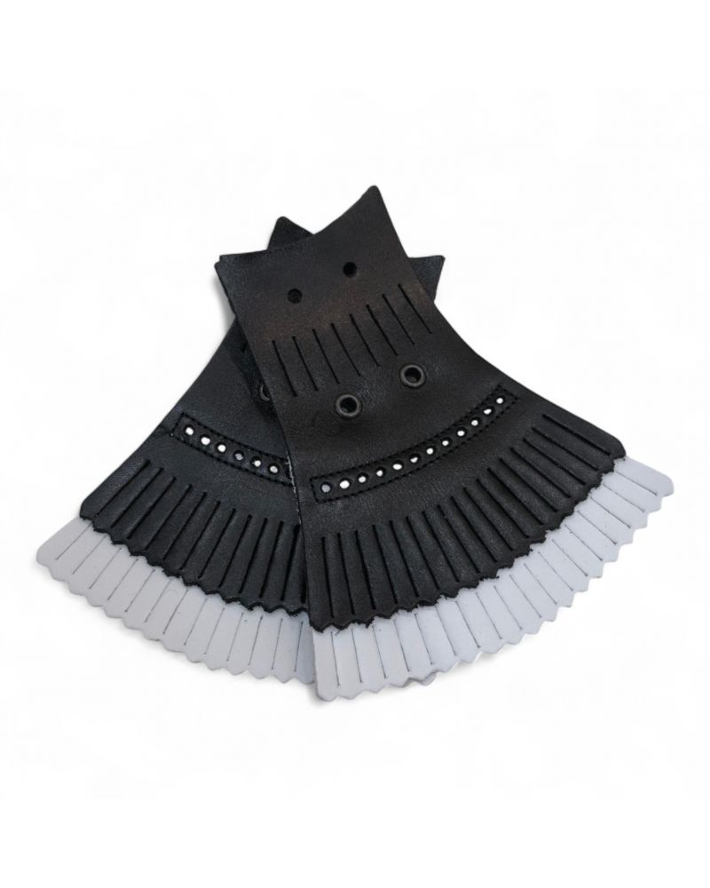 Pattes mexicaines frangées en cuir noir et blanc