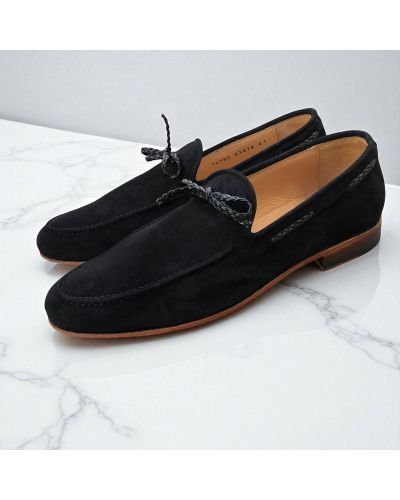 Moccasin Center 51 14778 black suede with a black braided leather lace