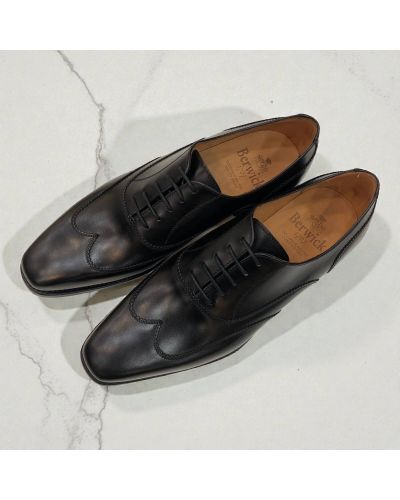 Richelieu à bout flèche Berwick 4771 cuir noir