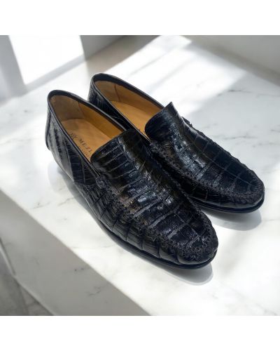 Moccasin Mezlan 7452 genuine black crocodile