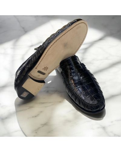 Moccasin Mezlan 7452 genuine black crocodile