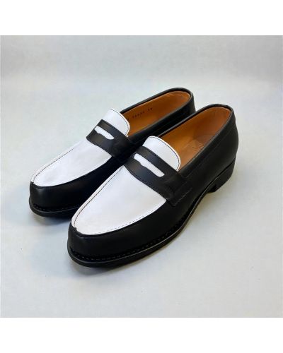 Moccasin Woman John Mendson 0622 Wendy black and white bicolor leather