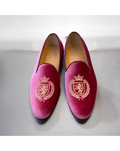 Moccasin embroidered laurel crown and lion slippers Center 51 Crown pink velvet