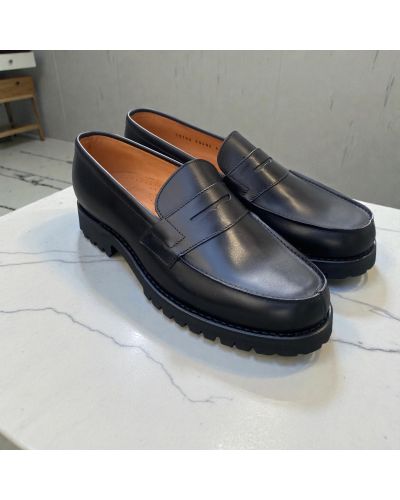 Loafer John Mendson 15100 with commando rubber sole in black leather