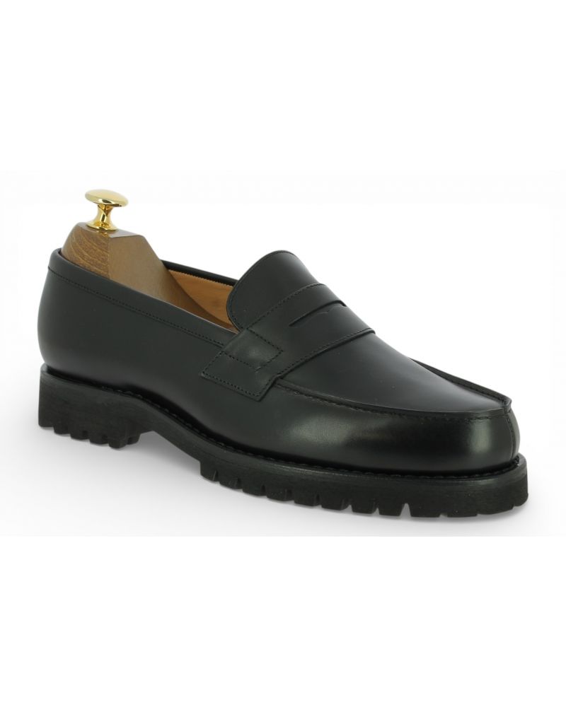 Mocassin John Mendson 15100 semelle gomme commando cuir noir
