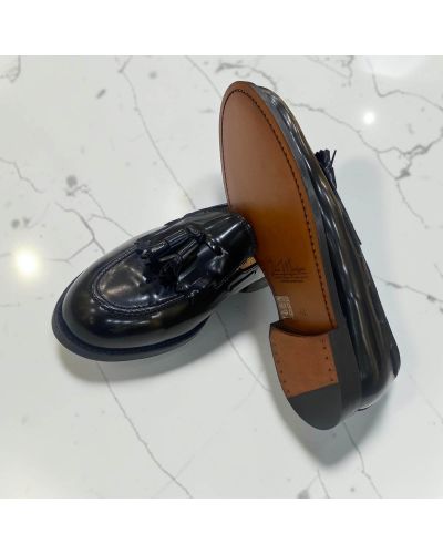 Mocassin à frange et à pompons John Mendson 14726 cuir noir polido