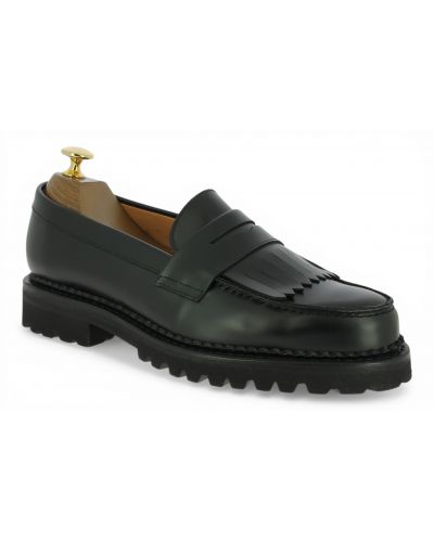 Loafer with fringe John Mendson 14843 with commando rubber sole in black leather