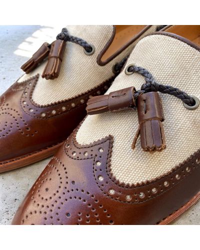 Loafer with tassels and perforation John Mendson 10552 brown leather and beige canvas
