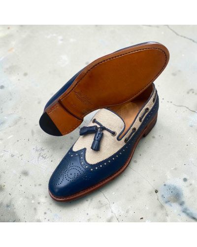 Loafer with tassels and perforation John Mendson 10552 navy leather and beige canvas