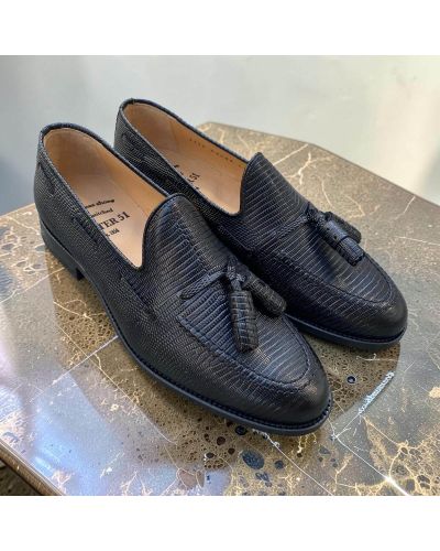 Moccasin with Pompons Center 51 3136 Will black lizard-effect embossed leather