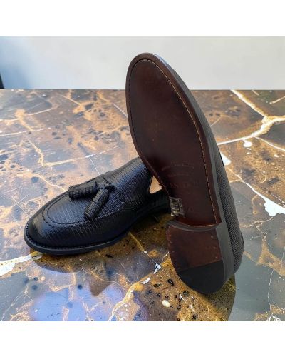 Moccasin with Pompons Center 51 3136 Will black lizard-effect embossed leather