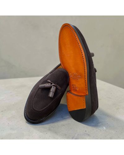 Mocassin à pompons John Mendson 14305 daim marron